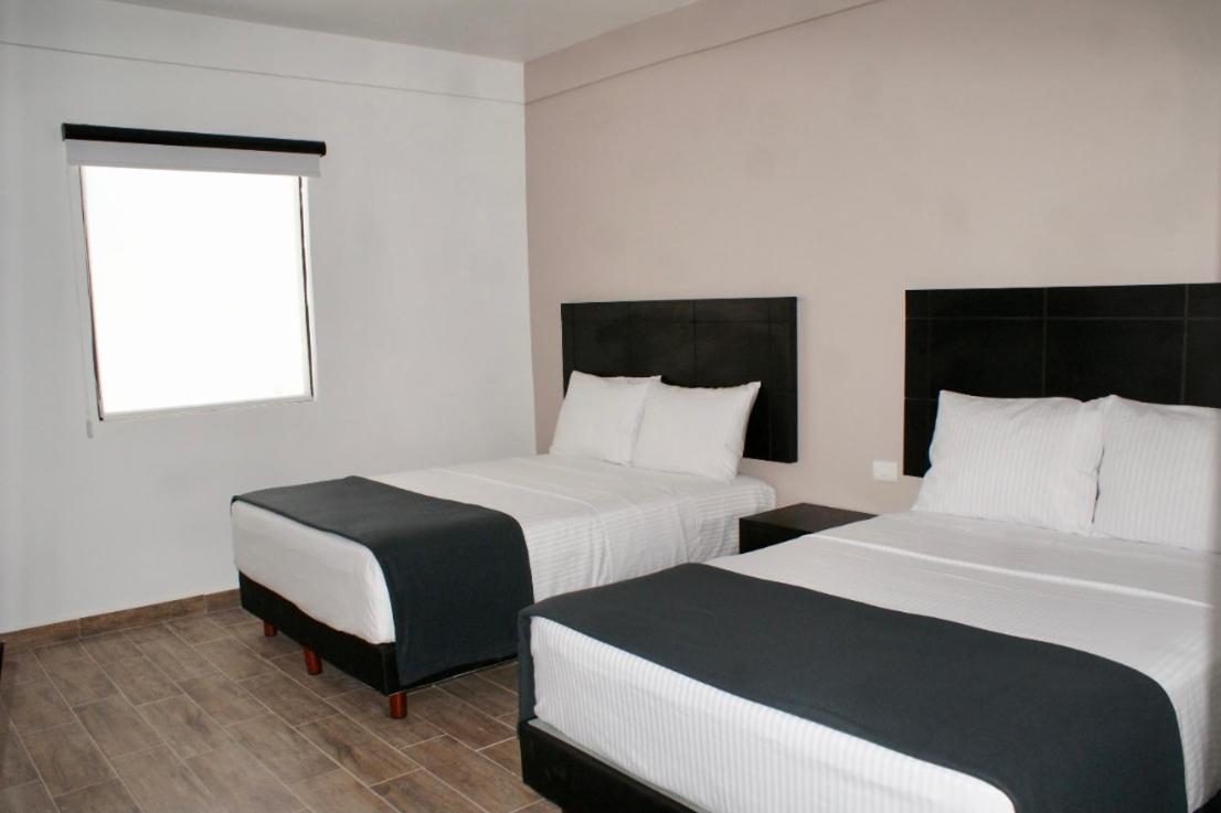 Hotel Capital Frontera Monclova Exteriör bild