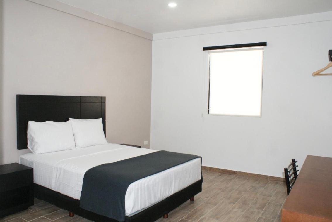 Hotel Capital Frontera Monclova Exteriör bild