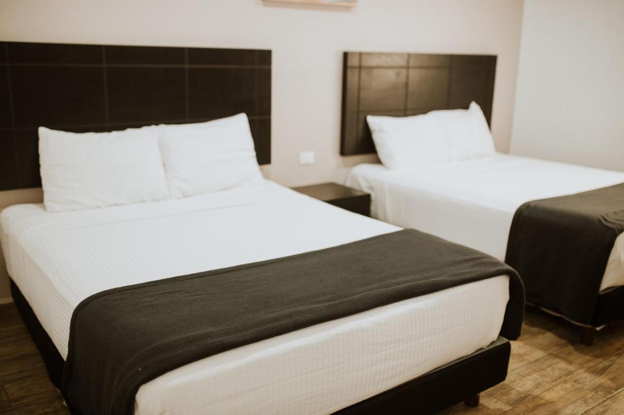 Hotel Capital Frontera Monclova Exteriör bild